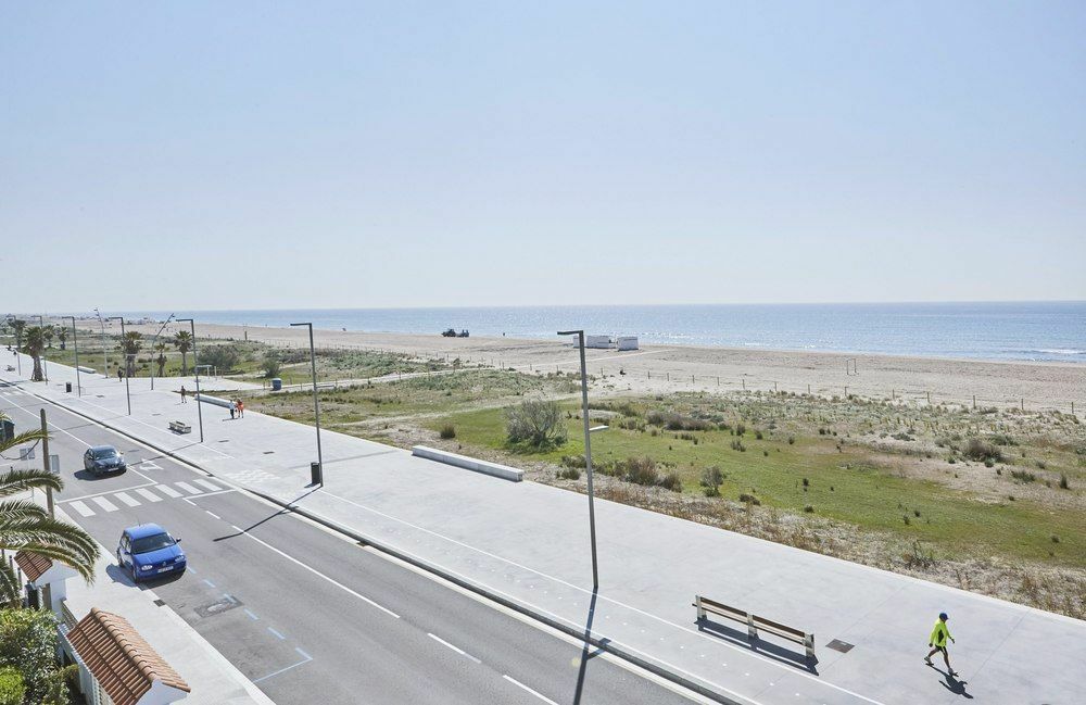 Casa Petit Bateau Be My Guest Castelldefels Apartment Exterior photo